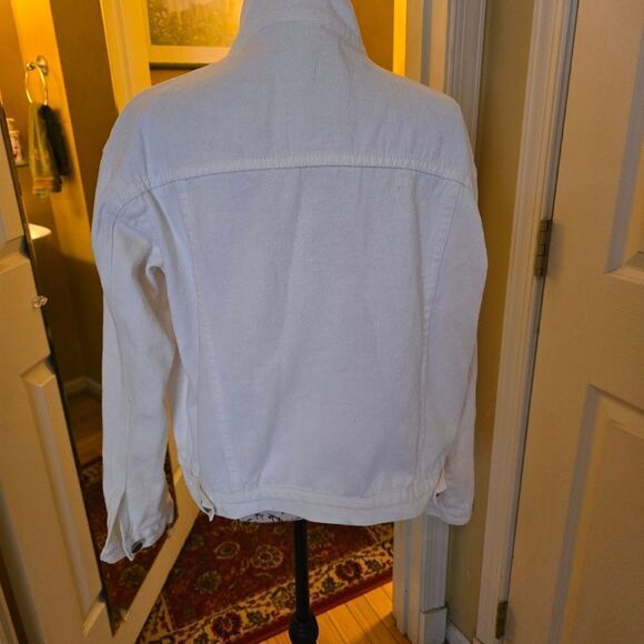 WOMEN'S WHITE DENIM JACKET - Picture 2 of 5